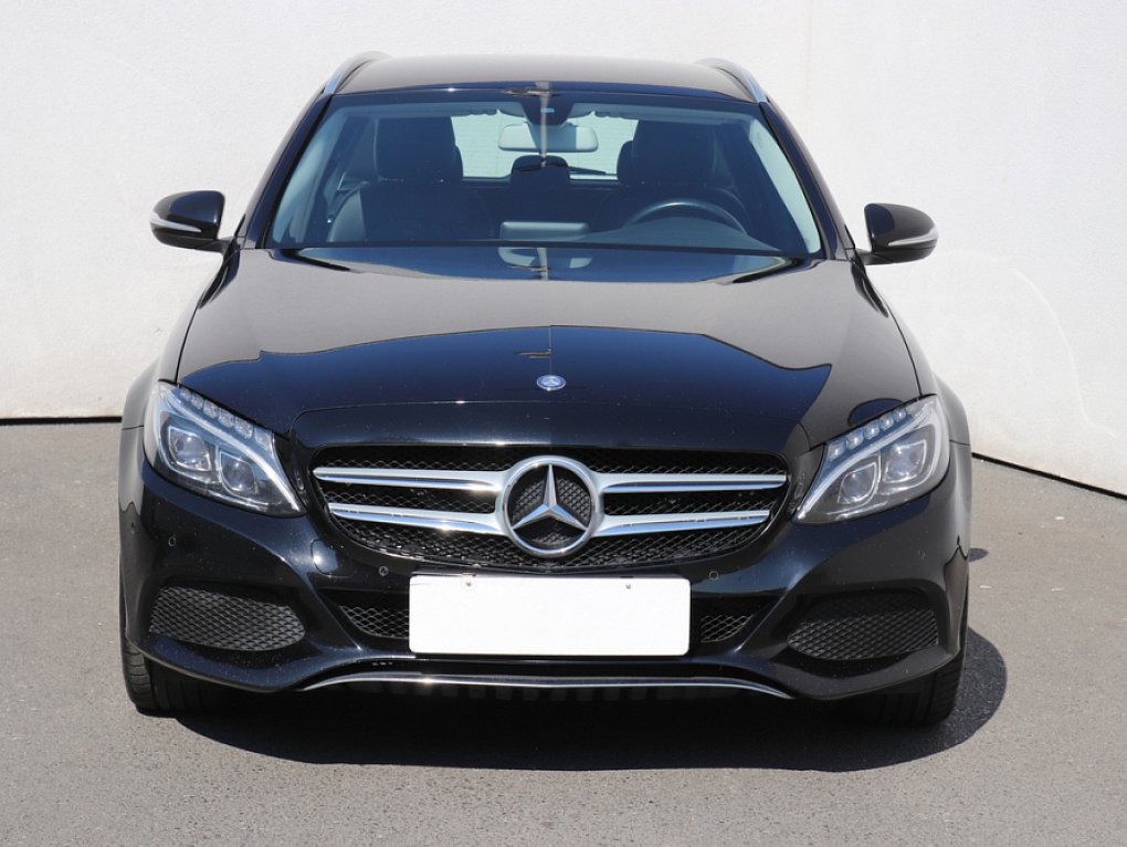 Mercedes-Benz Třída C 2.0 D Avantgarde C220