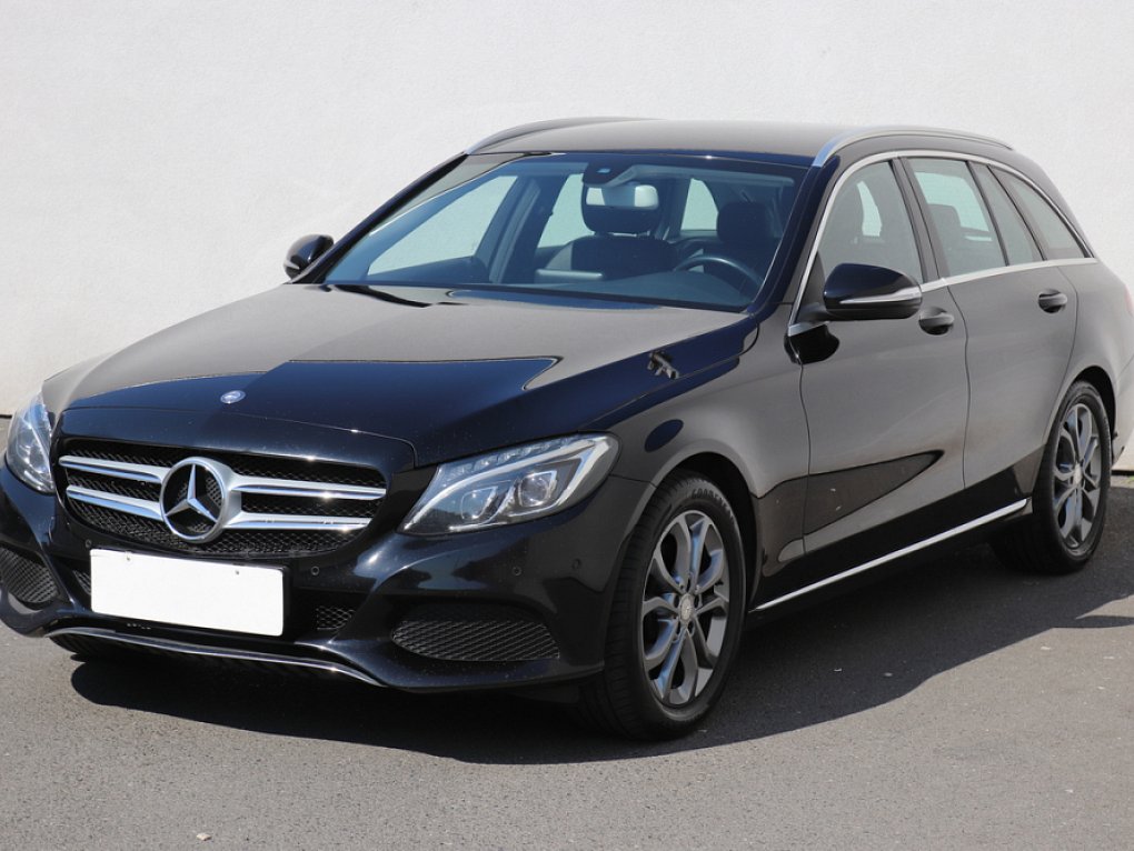 Mercedes-Benz Třída C 2.0 D Avantgarde C220