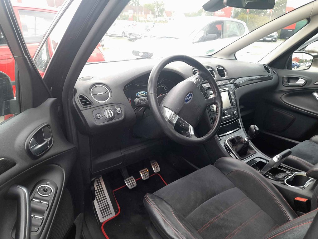 Ford S-MAX 2.2 TDCi 