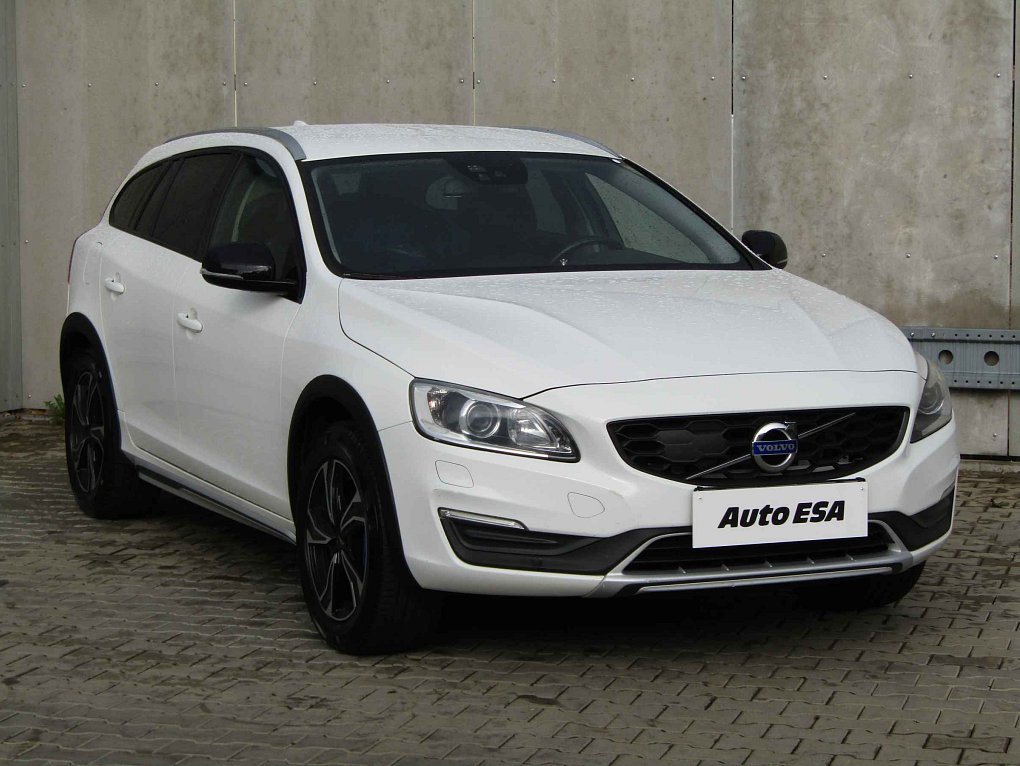 Volvo V60 2.0 T5 Cross Country 4x4