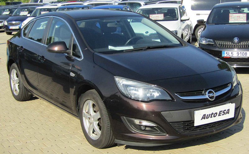 Opel Astra 1.6i 