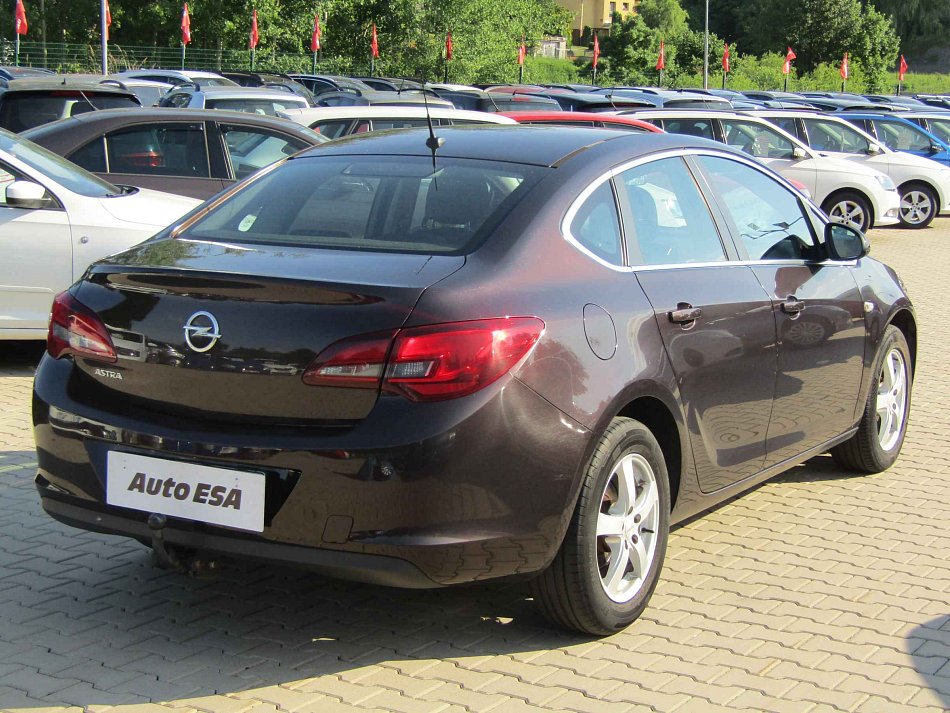 Opel Astra 1.6i 
