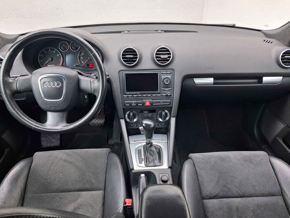 Audi A3 3.2 i  Quattro