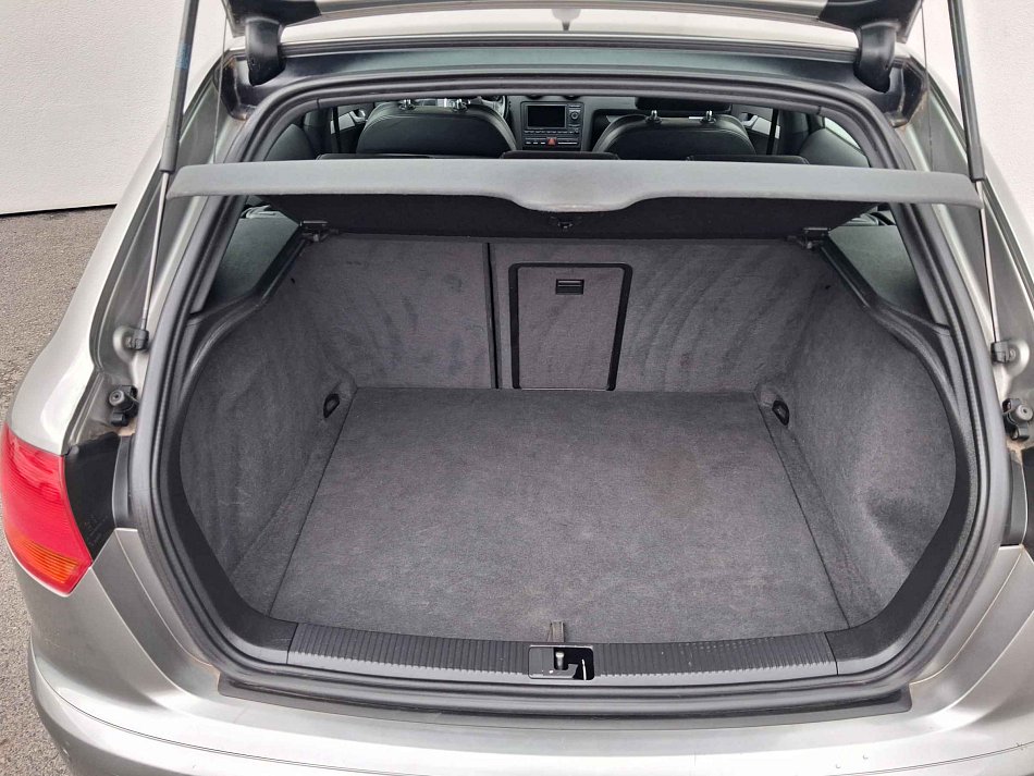 Audi A3 3.2 i  Quattro