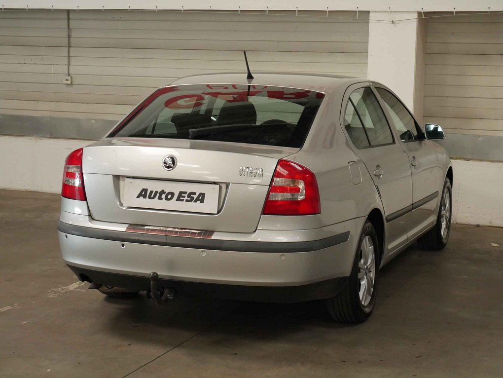 Škoda Octavia II 1.6 FSi 