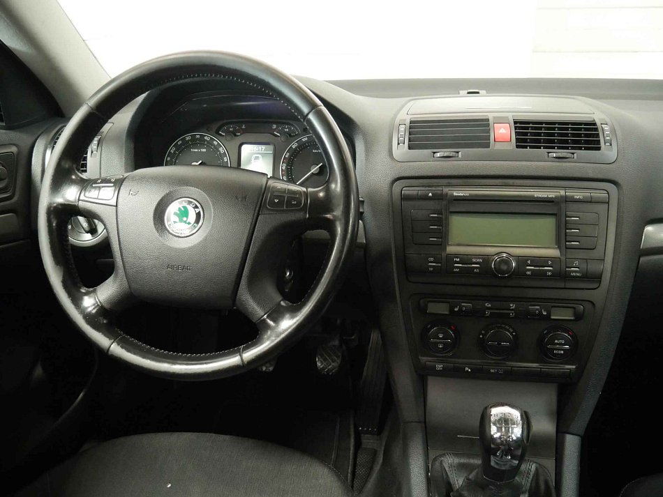 Škoda Octavia II 1.6 FSi 