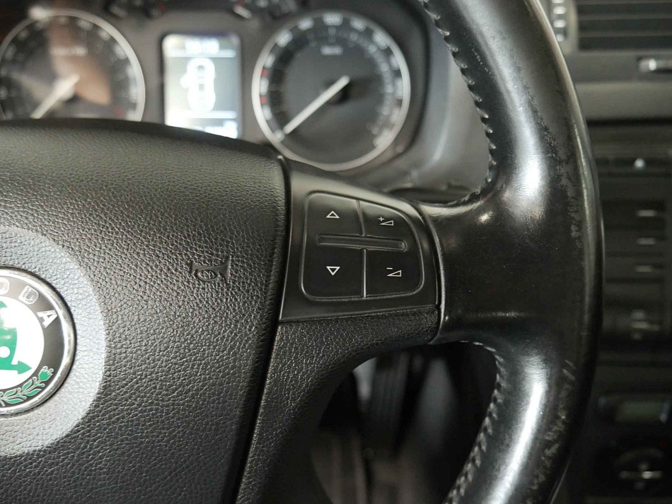 Škoda Octavia II 1.6 FSi 