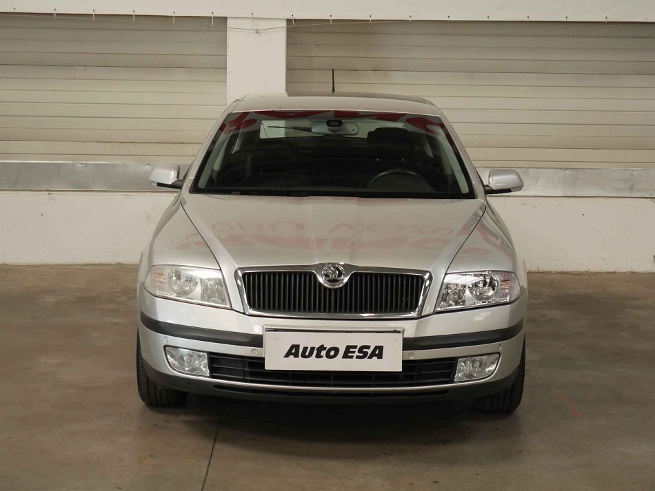 Škoda Octavia II 1.6 FSi 