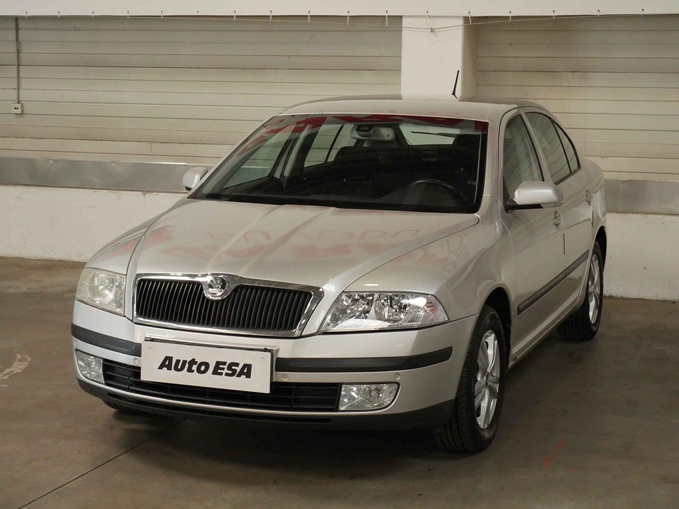Škoda Octavia II 1.6 FSi 