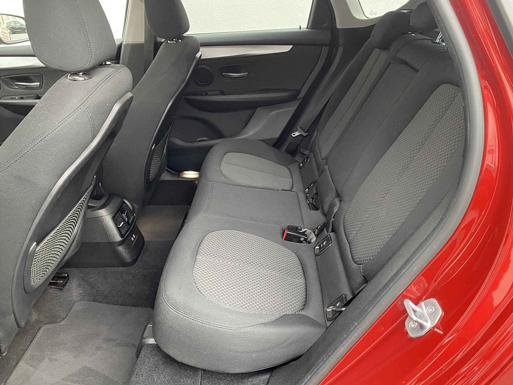 BMW Řada 2 1.5 i Advantage 218i