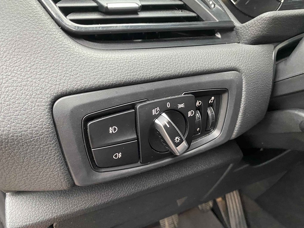 BMW Řada 2 1.5 i Advantage 218i