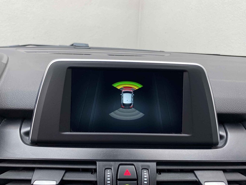 BMW Řada 2 1.5 i Advantage 218i