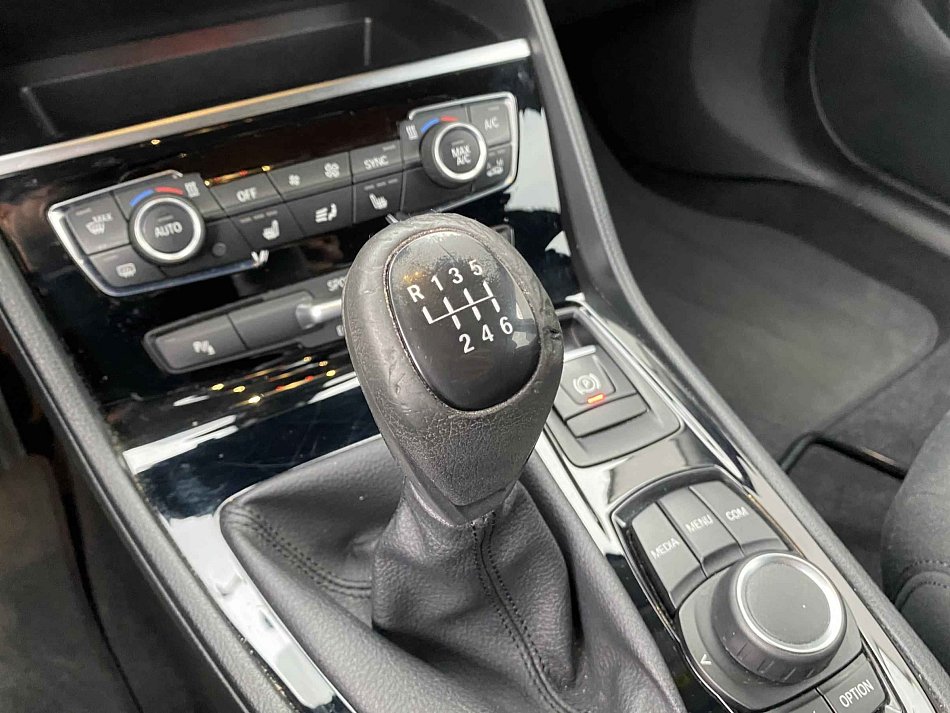 BMW Řada 2 1.5 i Advantage 218i