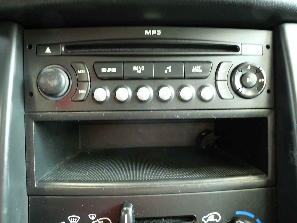 Peugeot 207 1.4i 
