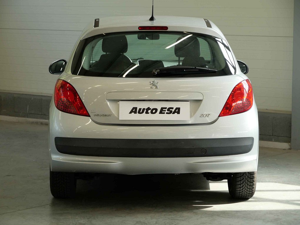Peugeot 207 1.4i 