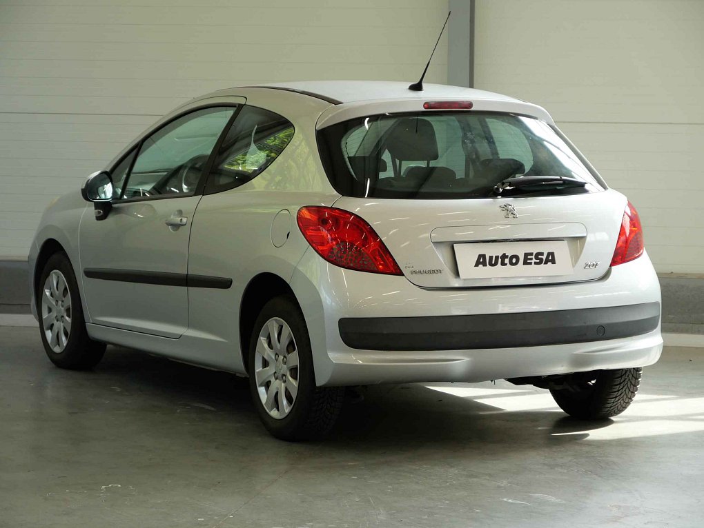Peugeot 207 1.4i 