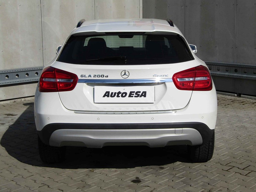 Mercedes-Benz GLA 2.2CDi  200d 4Mat