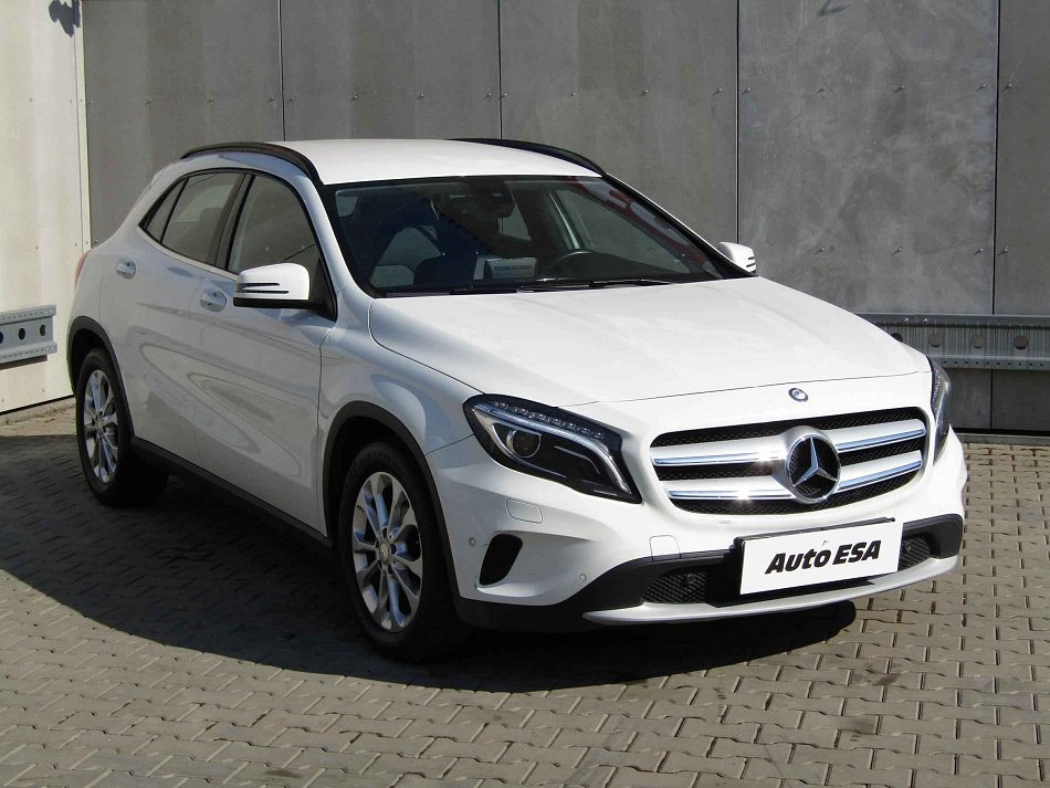 Mercedes-Benz GLA 2.2CDi  200d 4Mat