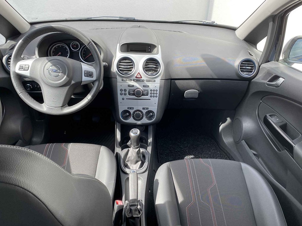 Opel Corsa 1.2 16V Edition 150