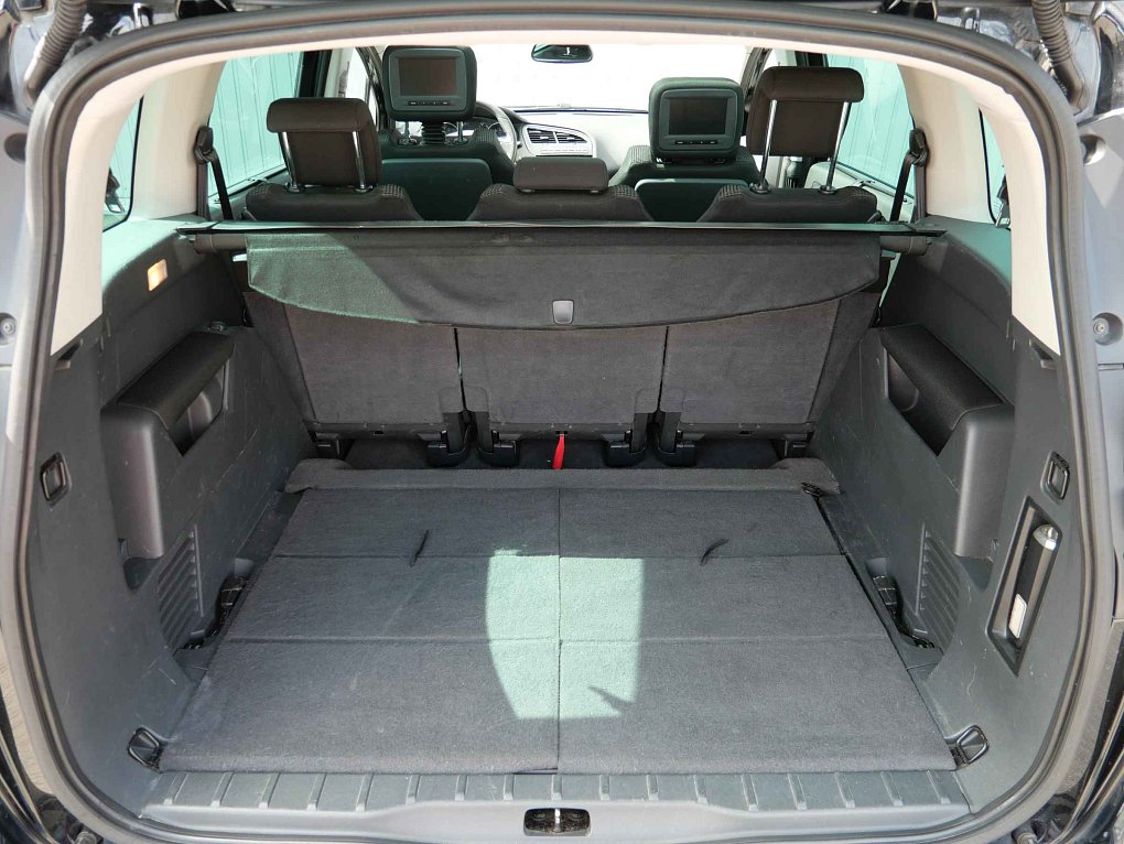 Peugeot 5008 2.0 HDi  7míst