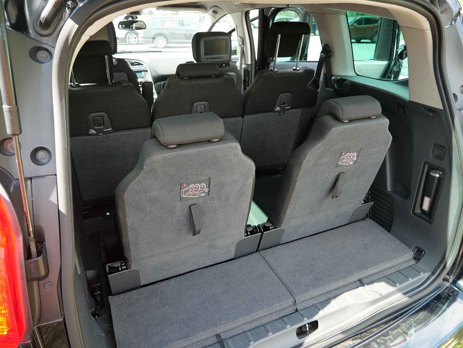 Peugeot 5008 2.0 HDi  7míst