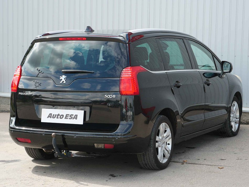 Peugeot 5008 2.0 HDi  7míst