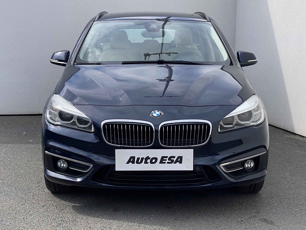 BMW Řada 2 2.0T LuxuryLine 225i xDrive