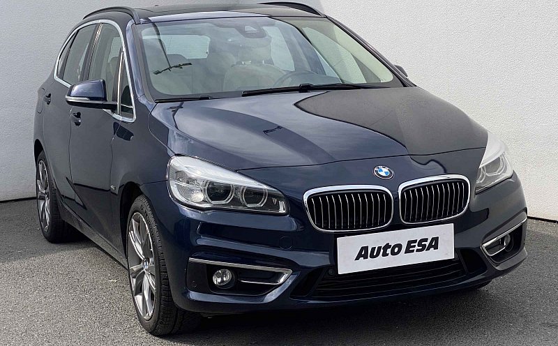 BMW Řada 2 2.0T LuxuryLine 225i xDrive