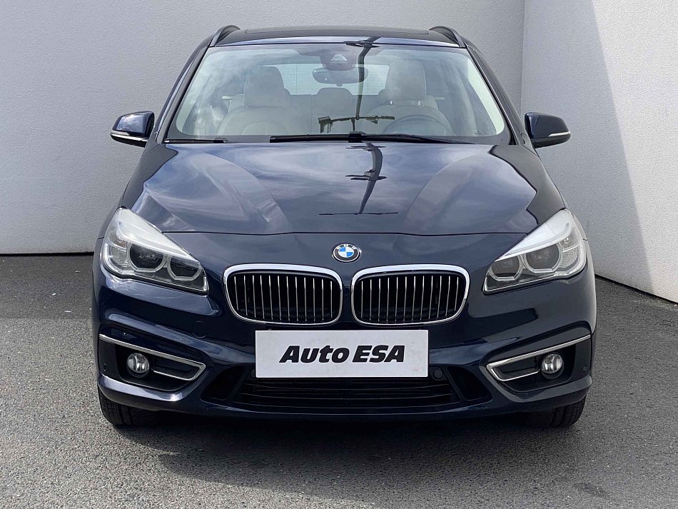BMW Řada 2 2.0T LuxuryLine 225i xDrive