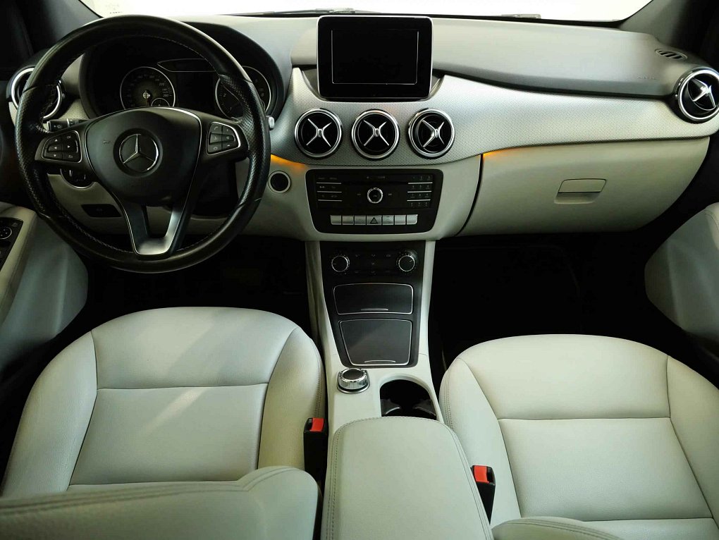 Mercedes-Benz Třída B 2.2 CDi  4Matic B200