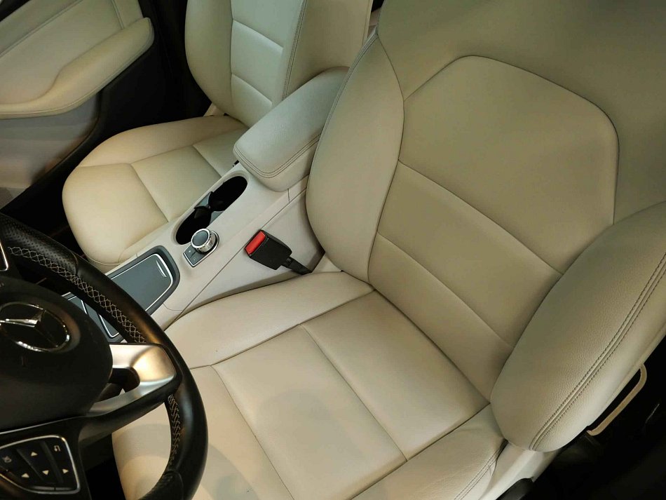 Mercedes-Benz Třída B 2.2 CDi  4Matic B200