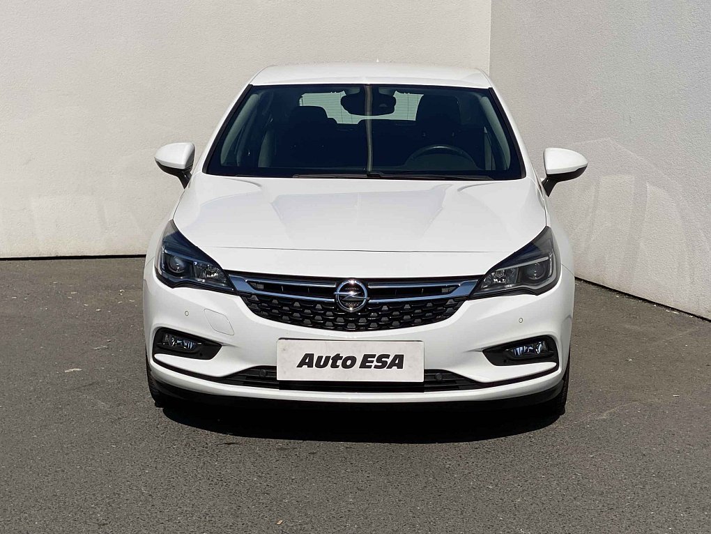 Opel Astra 1.4T Edition
