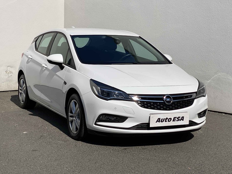 Opel Astra 1.4T Edition