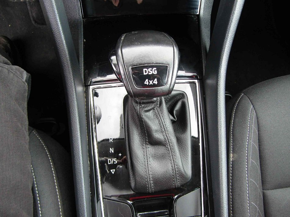 Škoda Karoq 1.5 TSi Soleil 4x4