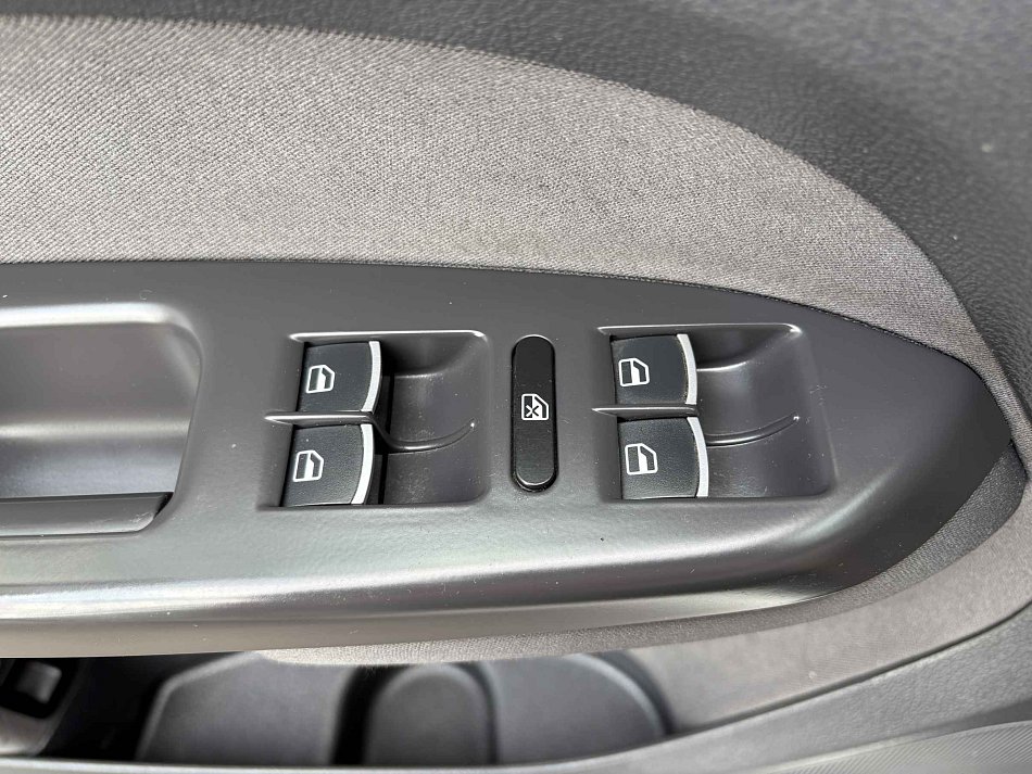 Volkswagen Touran 2.0TDi 