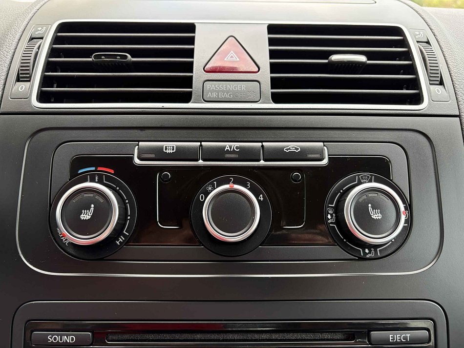 Volkswagen Touran 2.0TDi 