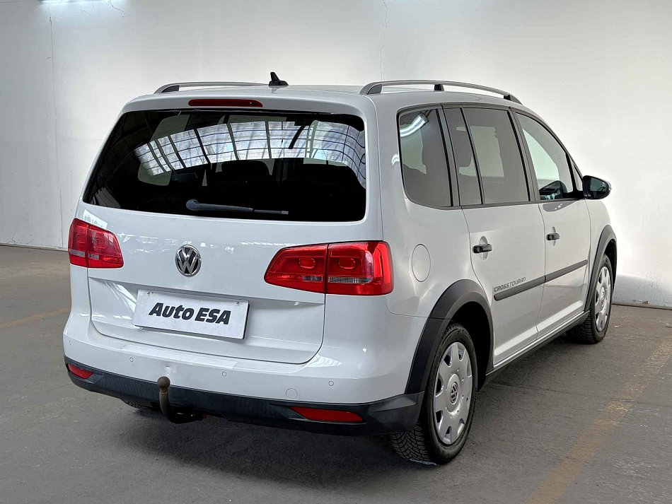 Volkswagen Touran 2.0TDi 