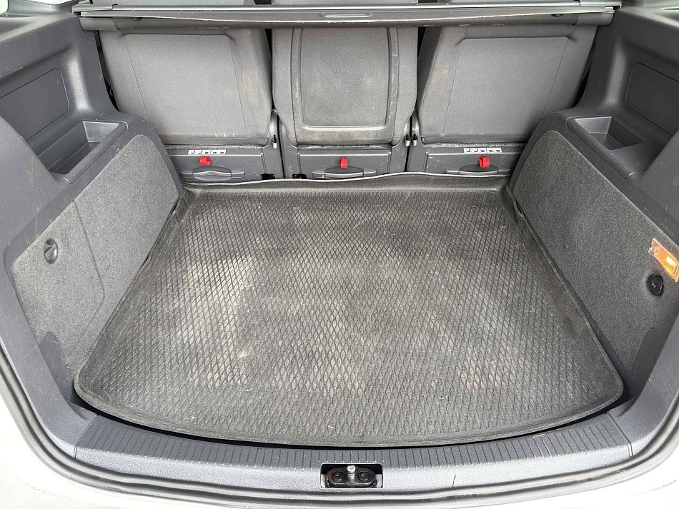 Volkswagen Touran 2.0TDi 