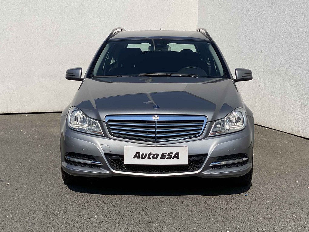Mercedes-Benz Třída C 2.2 CDi  C200