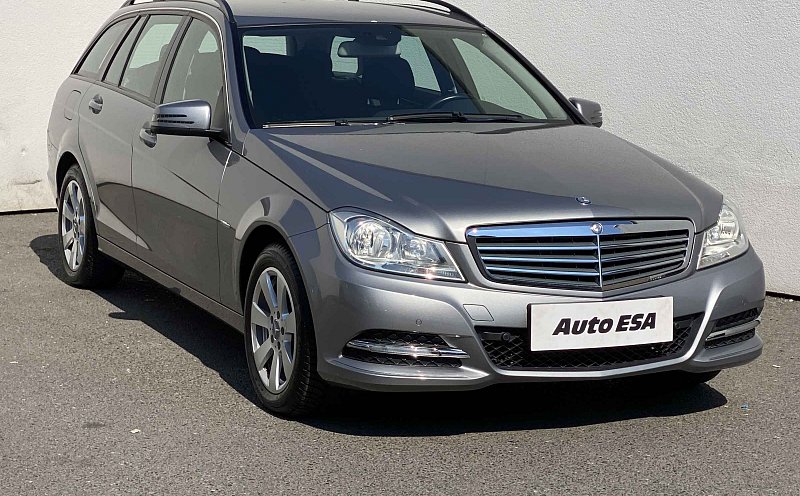 Mercedes-Benz Třída C 2.2 CDi  C200