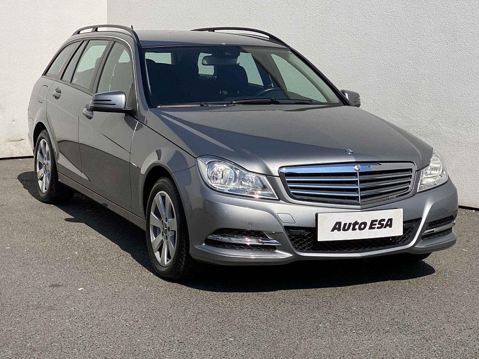 Mercedes-Benz Třída C 2.2 CDi  C200