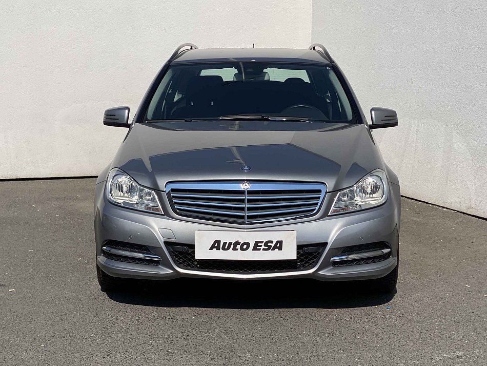 Mercedes-Benz Třída C 2.2 CDi  C200