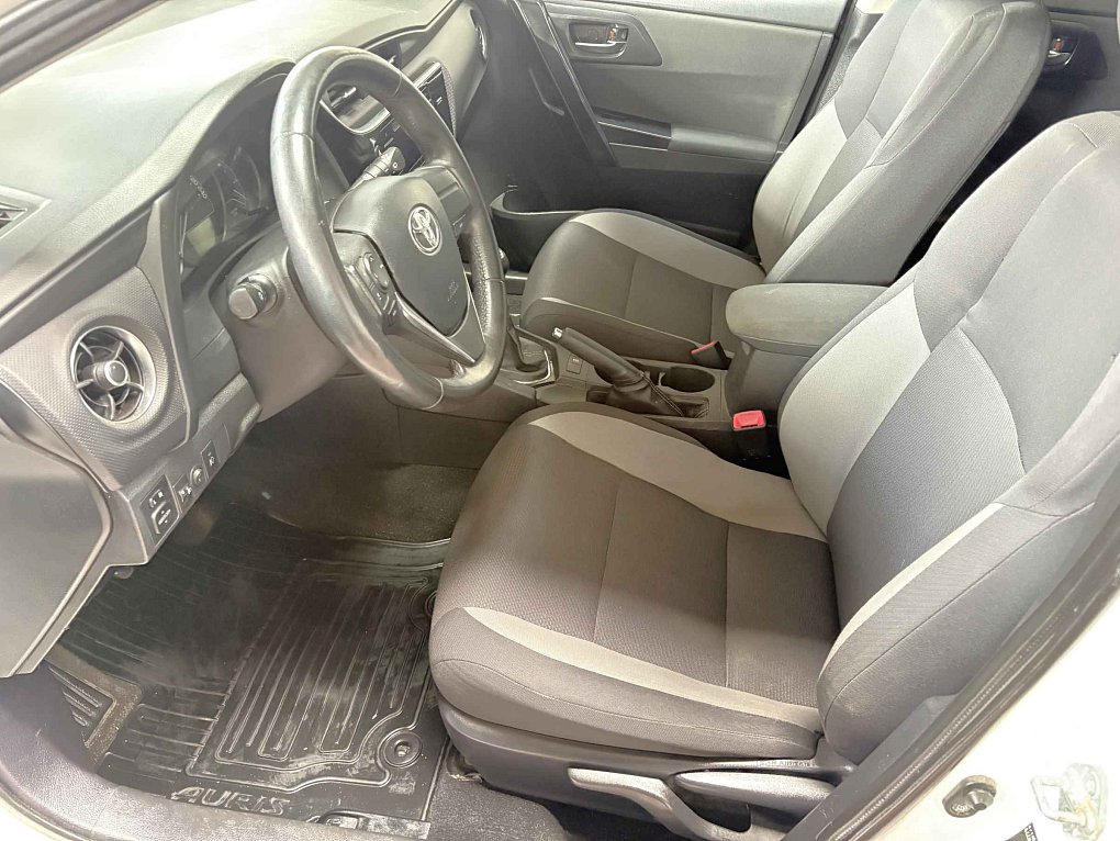 Toyota Auris 1.6i 