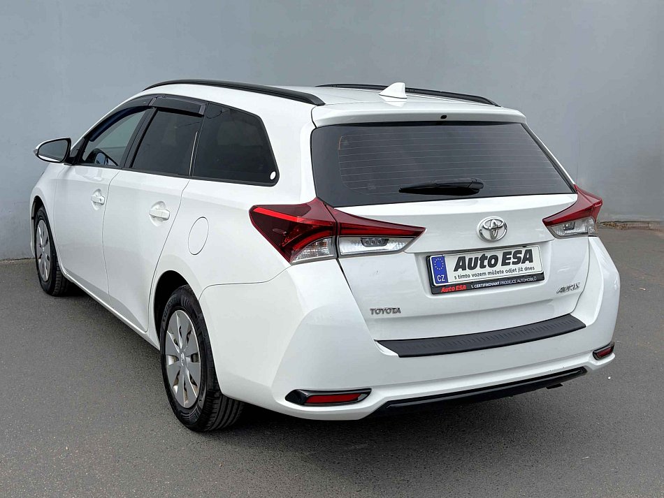 Toyota Auris 1.6i 