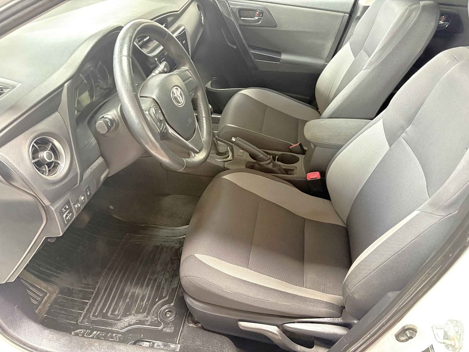 Toyota Auris 1.6i 