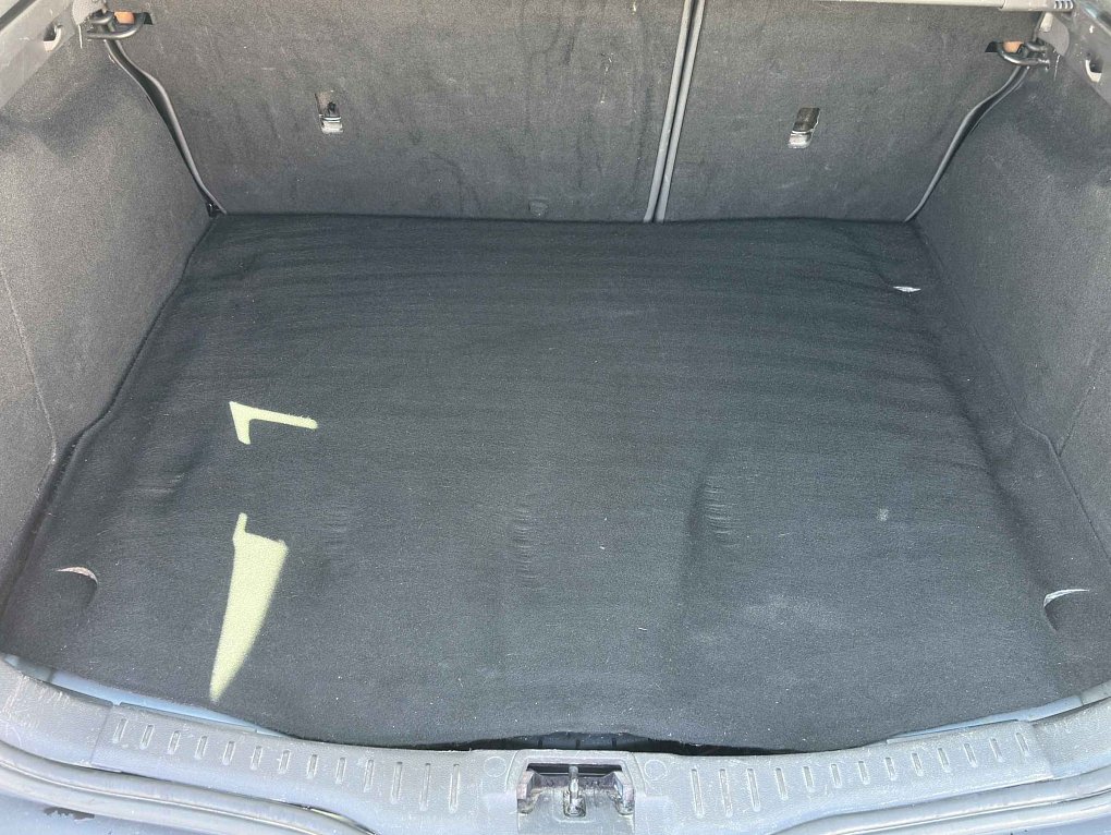 Ford Focus 1.6i 