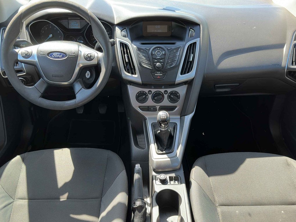 Ford Focus 1.6i 
