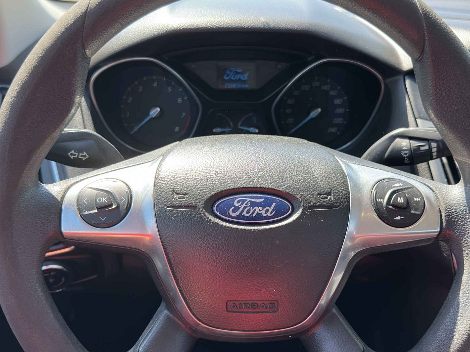 Ford Focus 1.6i 