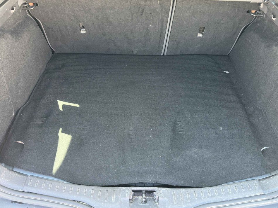 Ford Focus 1.6i 