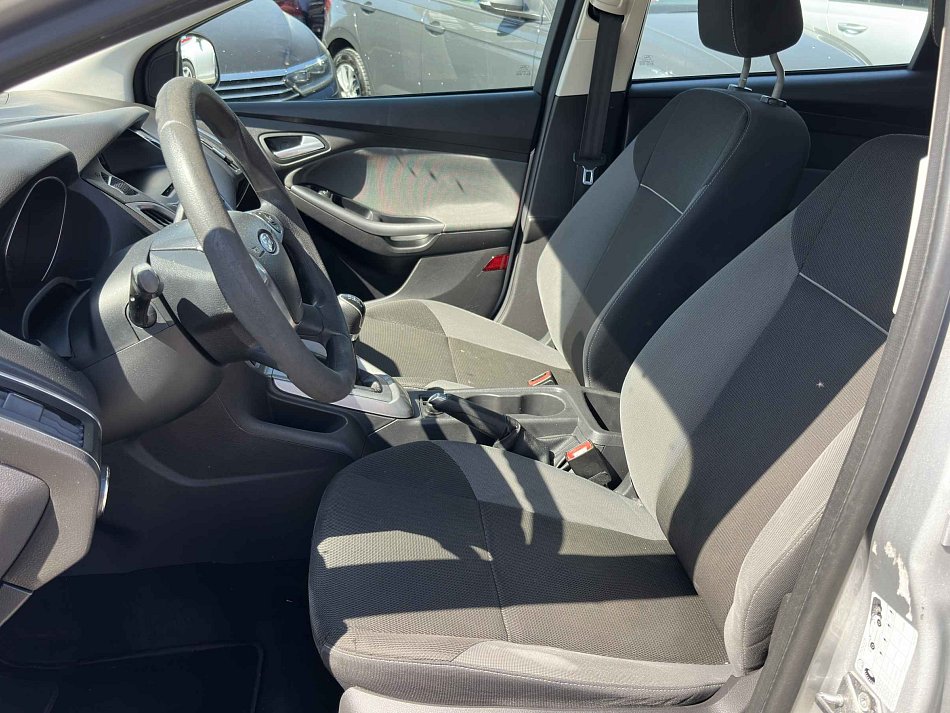 Ford Focus 1.6i 